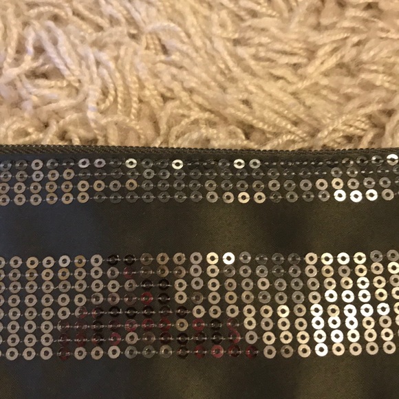 Dark Gray Sequined Wristlet Purse - Picture 2 of 4